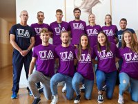 El rector de la Universitat d'Alacant rep l'equip de voleibol de platja